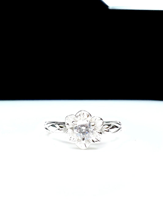 Pt900フラワー・リング(ダイヤモンド)〜Flower Ring〜