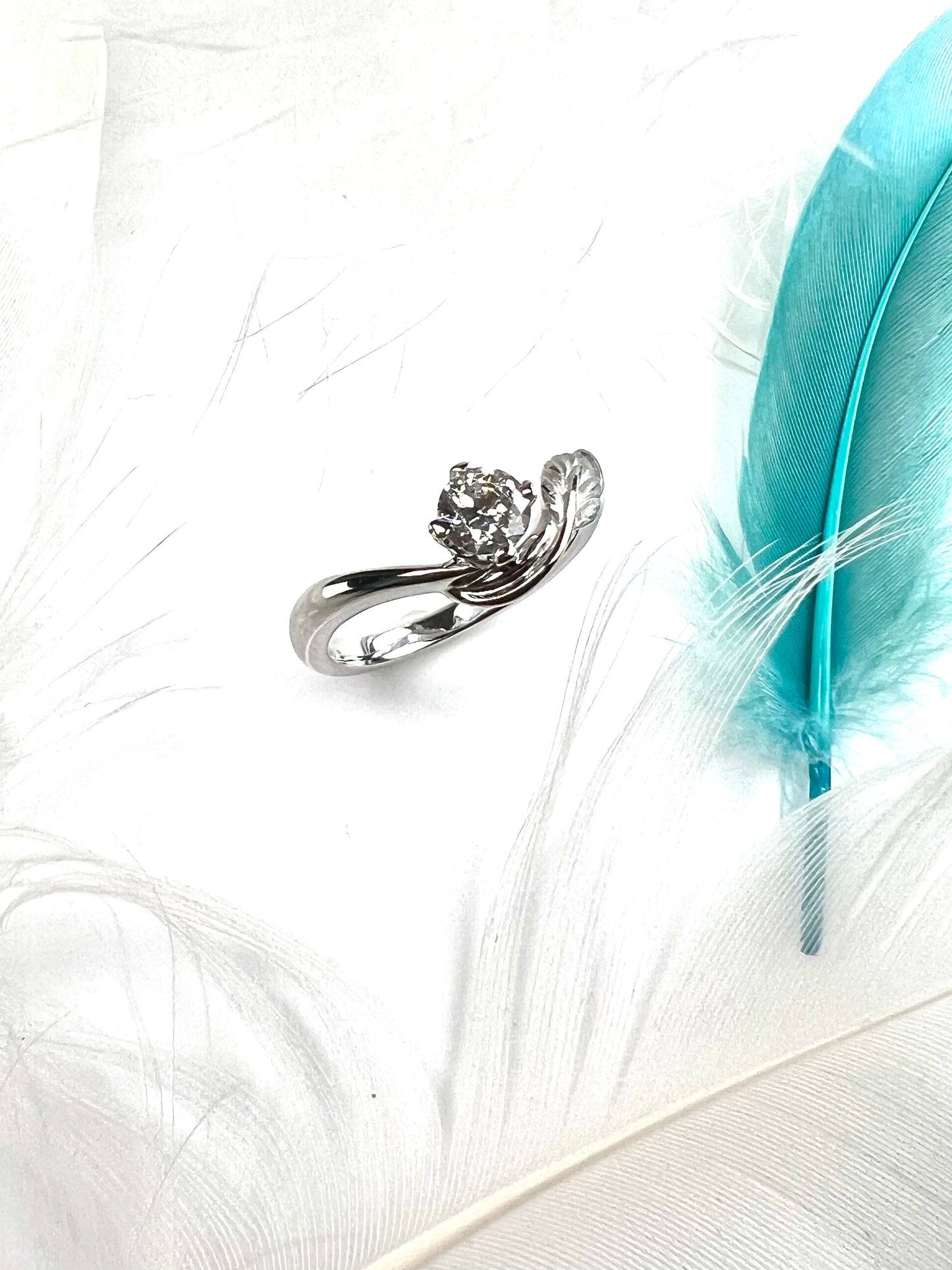 Pt900リーフ・リング(ダイヤモンド)〜Leaf Ring〜