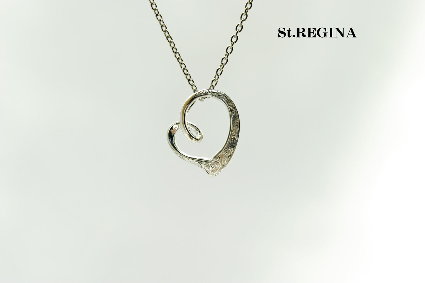 Pt900ラヴハートPendant