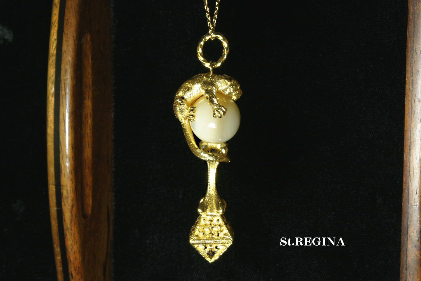 K18ゴールデン・パンサーPendant(夜光貝)